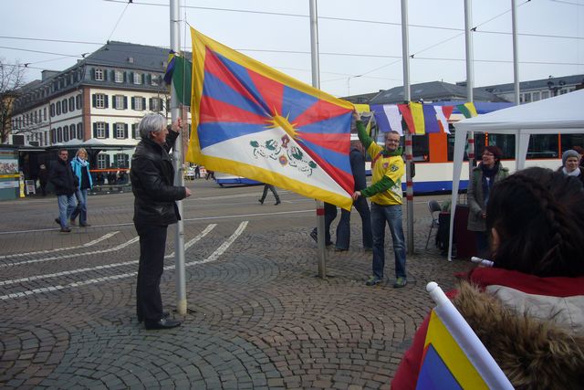 Flagge zeigen für Tibet 07. März 2015_AB.jpg